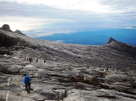 Pendakian Gunung Kinabalu